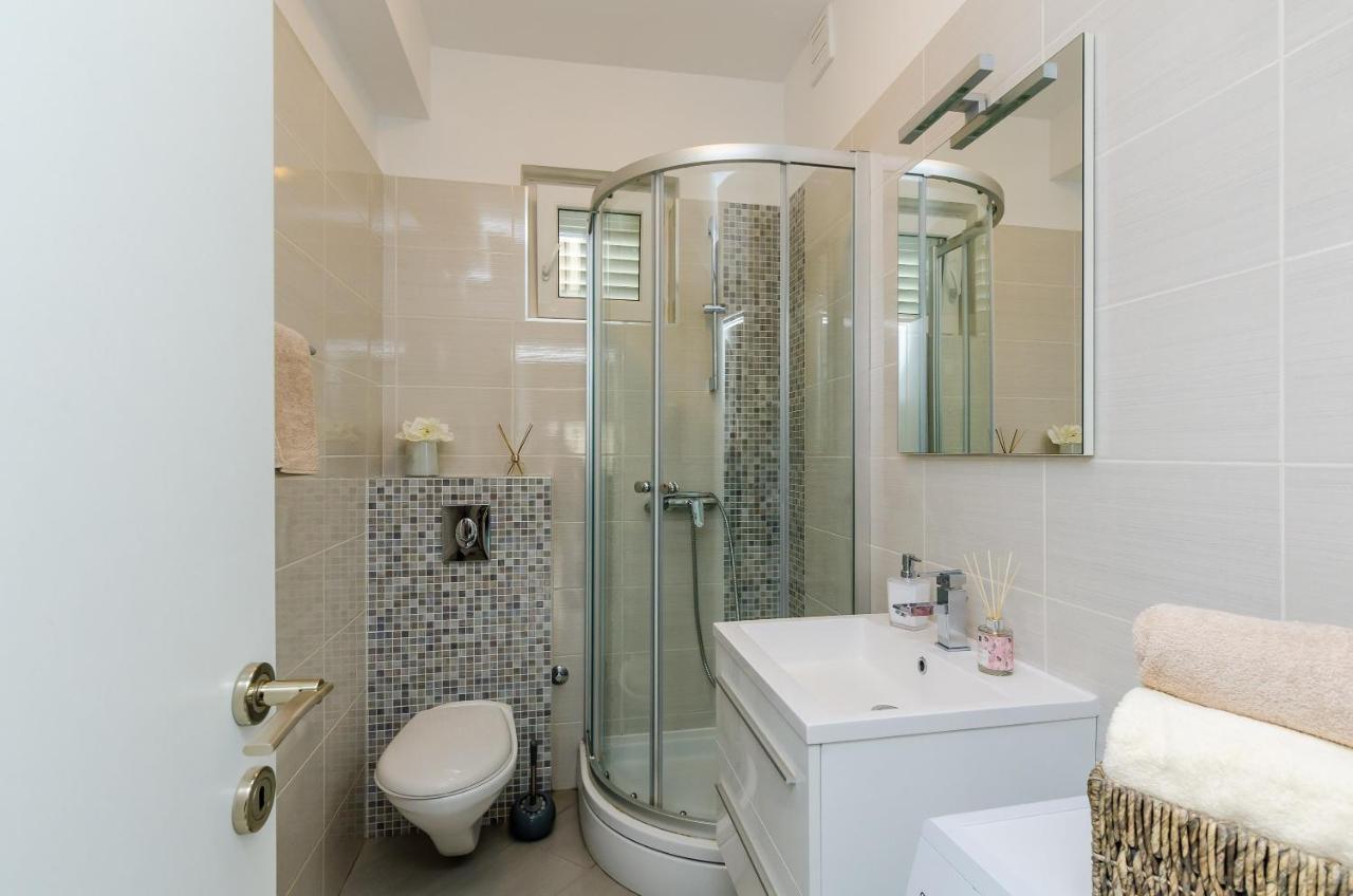 Apartment Lise Mokosica Dubrovnik Eksteriør bilde